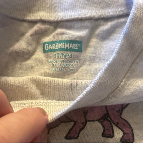 3T three Tshirt bundle - Picture 7 of 7